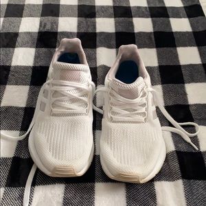 White Adidas Swift Run
